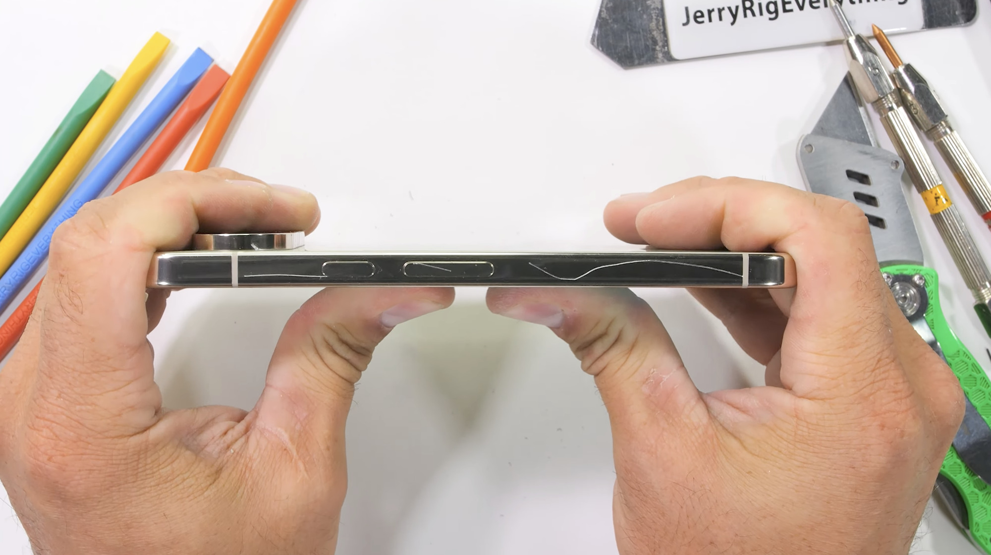 Google Pixel 11 Pro XL Passes Durability Test with Flying Colors: Smartphone Shows Exceptional Resistance to Bending